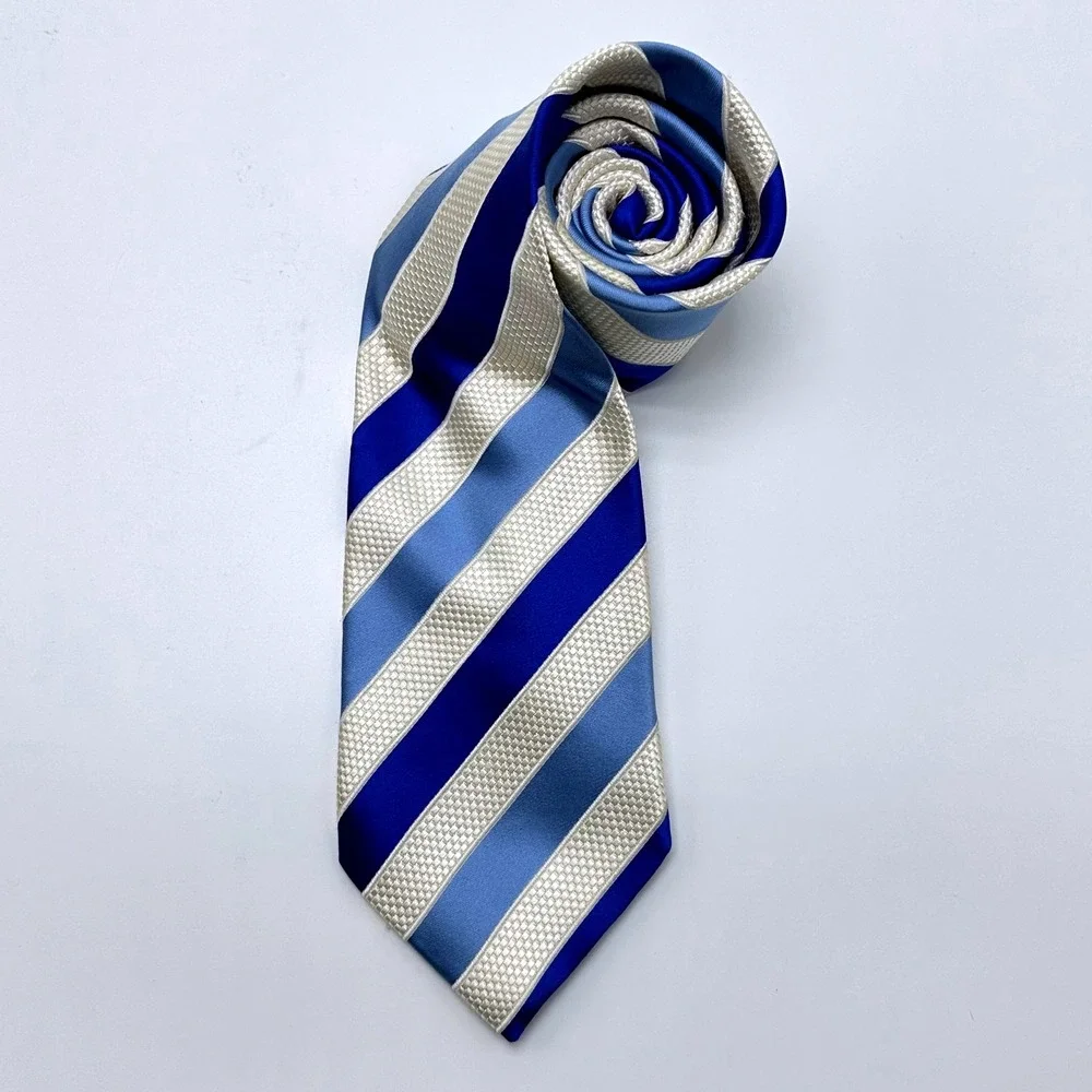 Donald J Trump Signature Collection Blue White Striped 100% Silk Handmade Tie